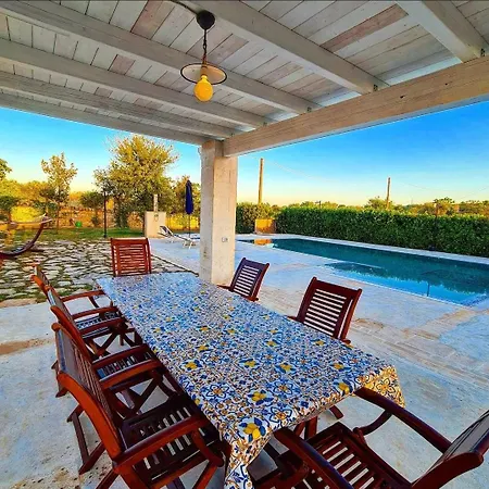 Trulli Pax Animi Holiday home *
